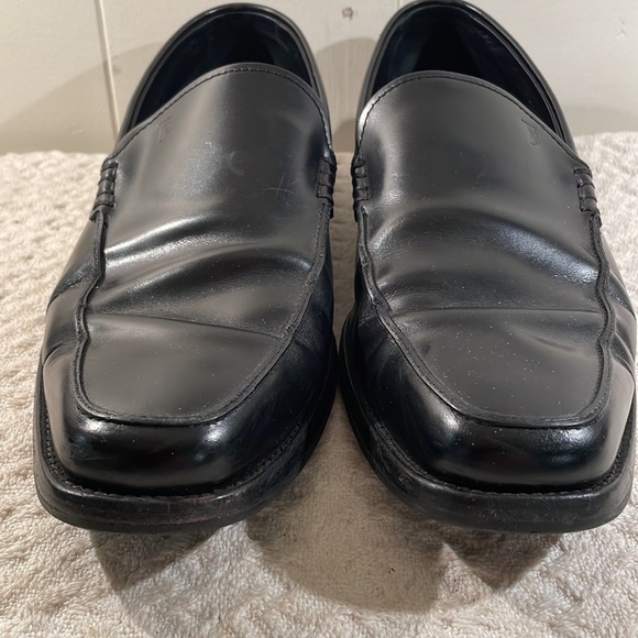 TOD’S Black Leather Slip On Loafers Unisex main image 8